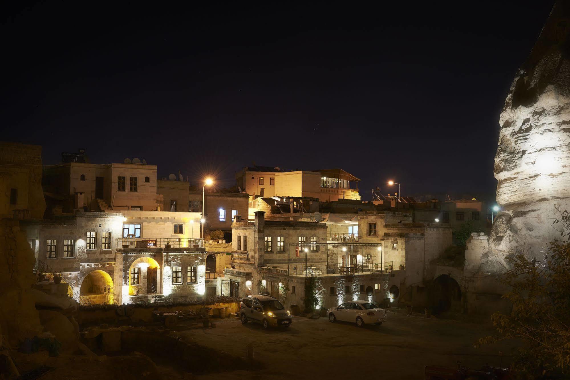King Cave Hotel By Traveller'S Goreme Exterior photo